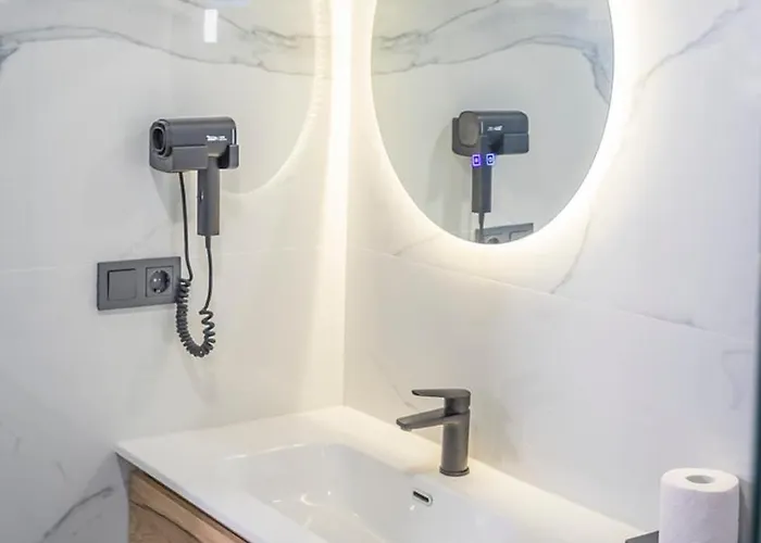 Del Acebuche Θέρετρο *